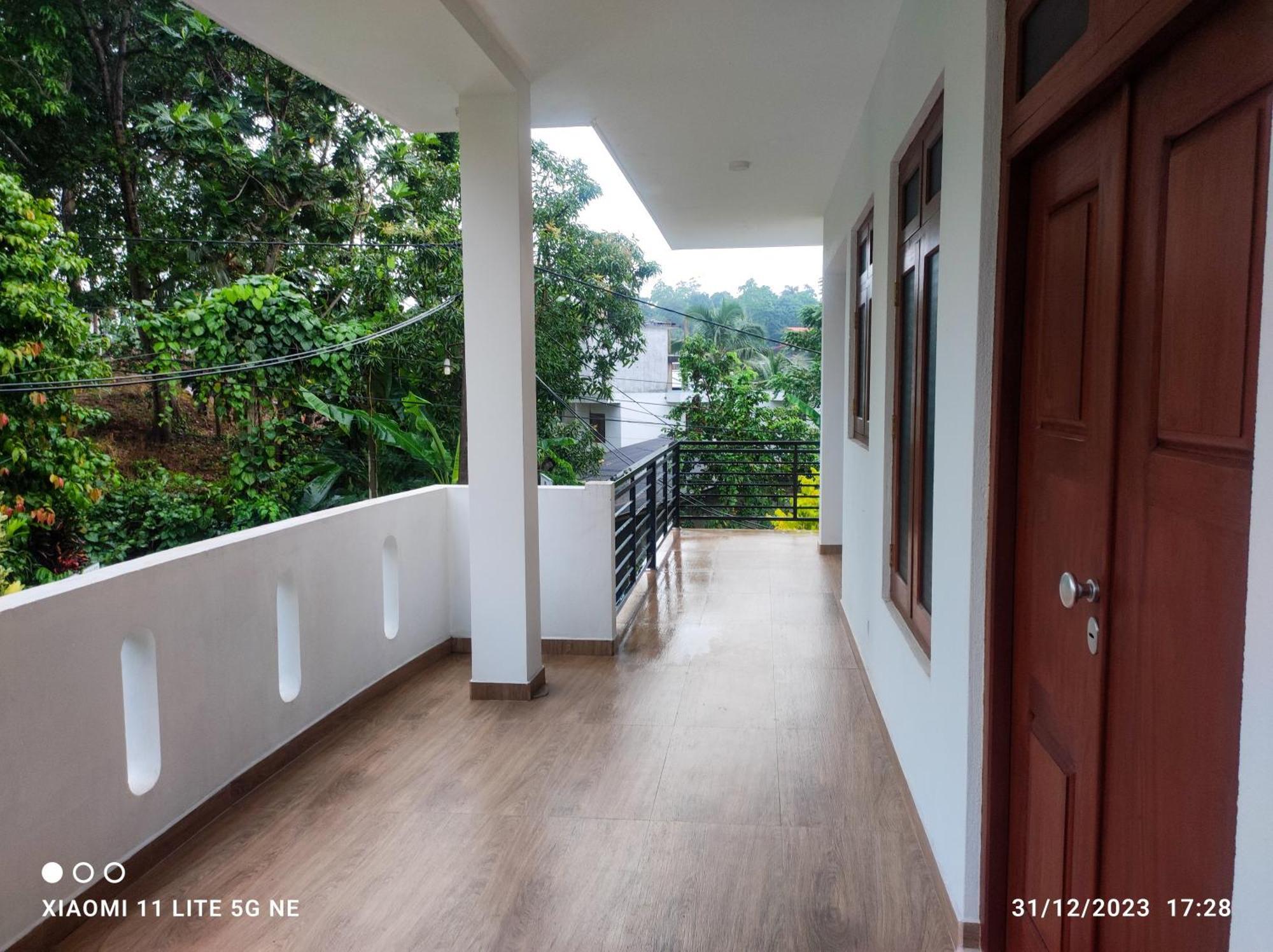 Villa Tanzanite Hikkaduwa Exterior foto