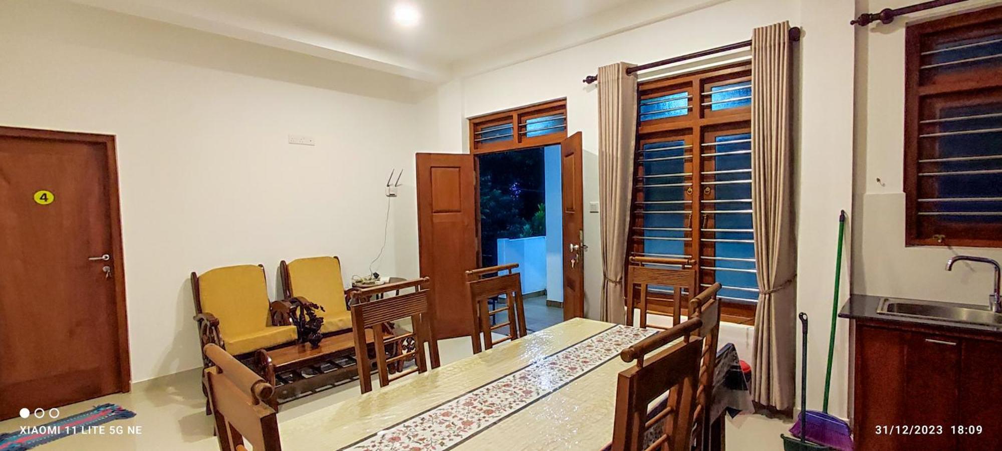 Villa Tanzanite Hikkaduwa Exterior foto