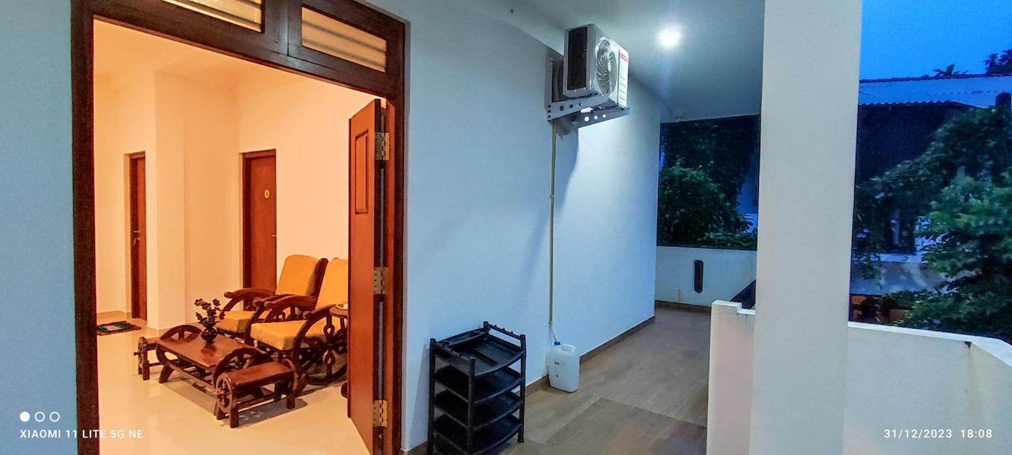 Villa Tanzanite Hikkaduwa Exterior foto