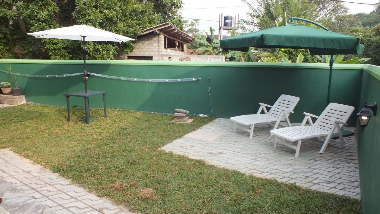Villa Tanzanite Hikkaduwa Exterior foto